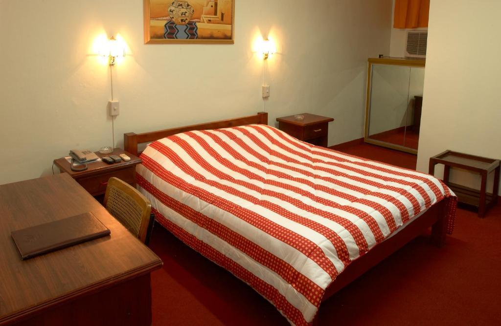 Phoenix Hotel Angeles Δωμάτιο φωτογραφία